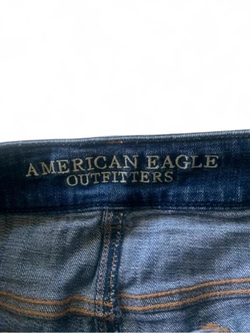 American Eagle y2k  Blue Denim Shorts with Pink Floral Embroidery casual western